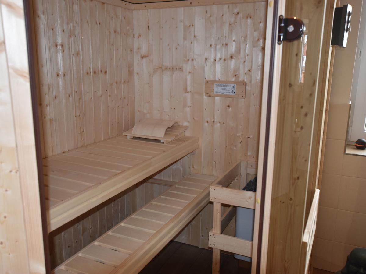 Cozy Holiday Home In Gross Schwansee With Sauna Buitenkant foto